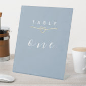 Dusty Blue Wedding Table Number Reclamebord Met Voetstuk (Insitu)