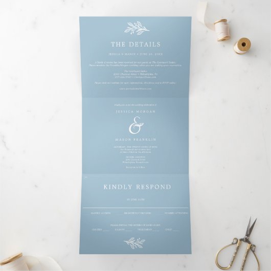 Dusty Blue Wedding Tri-Fold Invitations RSVP Drieluik Uitnodiging (Binnen)