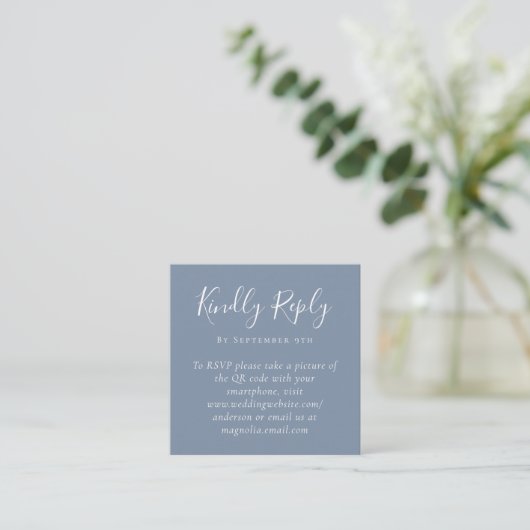 Dusty Blue Wedding Website QR Code RSVP Card Contactkaartje (Staand voorkant)