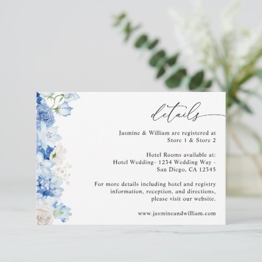 Dusty Blue & White Bloemen Details Informatiekaartje (Staand voorkant)