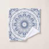 Dusty Blue White Floral Mandala Pattern Bad Handdoek (Wasdoekje)