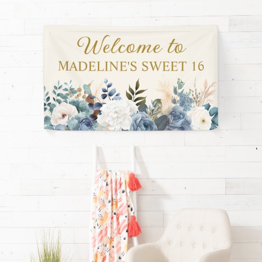 Dusty Blue White Floral Sweet 16 Welkom Spandoek (Insitu)
