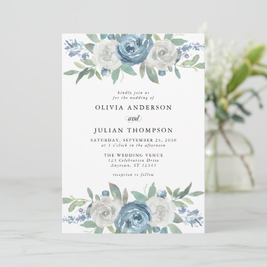 Dusty Blue & White Floral Waterverf Wedding Kaart (Staand voorkant)