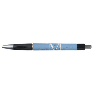 Dusty Blue White Grey Monogram Script Naam Stijlvo Pen