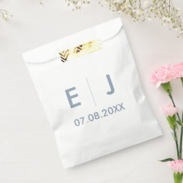 Dusty Blue & White Monogram Weddenschap Bedankzakje