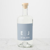 Dusty Blue & White Monogram Weddenschap Likeurfles Etiket (Voorkant)