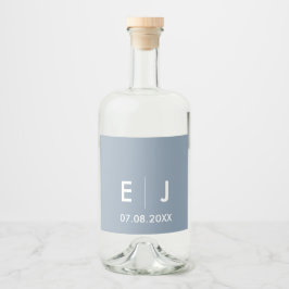 Dusty Blue & White Monogram Weddenschap Likeurfles Etiket