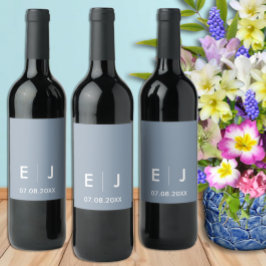 Dusty Blue & White Monogram Weddenschap Wijn Etiket