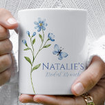 Dusty Blue Wildflower gepersonaliseerd Vrijgezelle Koffiemok<br><div class="desc">Introductie van onze Dusty Blue Wildflower gepersonaliseerde Vrijgezellenfeest Coffee Mok! Verhoog uw vrijgezellenfeest met deze charmante koffiemokken, ideaal voor het toevoegen van een vleugje elegantie aan uw evenement. Versierd met delicate stoffige blauwe wilde bloemen, deze mokken zijn een mooie herinnering aan liefde in bloei. Creëer een gezellige koffiebar op uw...</div>