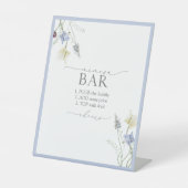Dusty Blue Wildflower Vrijgezellenfeest Mimosa Bar Reclamebord Met Voetstuk (Voorkant)