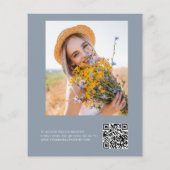 Dusty Blue Wildflower Vrijgezellenfeest QR Code Fo Flyer (Achterkant)
