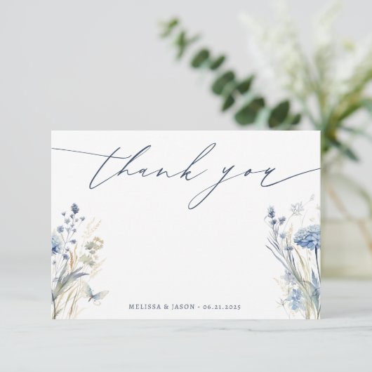 Dusty Blue Wildflower Wedding Dank je wel kaart (Staand voorkant)