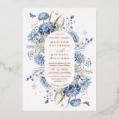 Dusty Blue Wildflower Wedding Roos Gold Folie Uitnodiging (Voorkant)