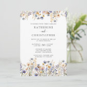 Dusty Blue Wildflowers Budget All-in-One Wedding Kaart (Staand voorkant)