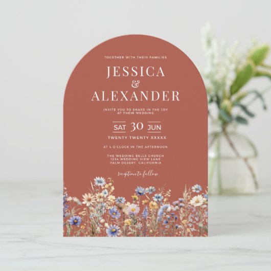 Dusty Blue Wildflowers Elegant Arch Rust Wedding Kaart (Staand voorkant)