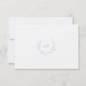Dusty Blue Wreath Monogram Elegant Trouwen RSVP Kaartje (Achterkant)