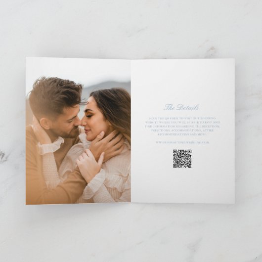 Dusty Blue Wreath Monogram QR Code Elegant Huwelij (Binnen)