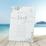 Dusty floral deed een ring op het vrijgezellenfees reclamebord met voetstuk<br><div class="desc">Vermaak je gasten met dit plezier een ring op het vrijgezellenfeest ringspel,  is uitgerust met romantische waterverf floral in stoffige blauw en sage green,  en stijlvol modern script,  eenvoudig en elegant,  geweldig voor modern boho vrijgezellenfeest,  botanische tuinbruiloft feestjes. Bekijk alle vrijgezellenfeest games in collectie.</div>