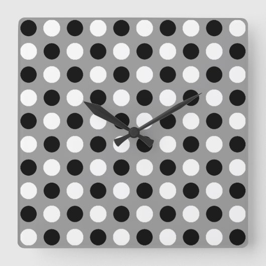 Dusty Gray Polka Dots Vierkante Klok (Voorkant)