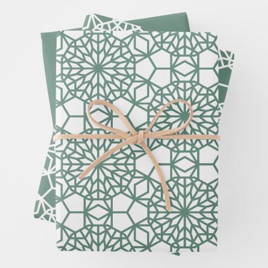 Dusty Green Arabesque Geometric Pattern Inpakpapier Vel (In situ)