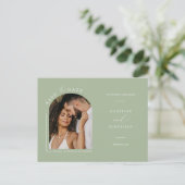 Dusty Green Boho Arch Photo QR Code Save the Date Briefkaart (Staand voorkant)