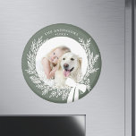 Dusty Green & White Eenvoudige Kerstkrans Foto Magneet<br><div class="desc">Vakantiefotomagneet met een eenvoudige kerstkrans. Voor meer geavanceerde aanpassing van dit ontwerp,  klikt u op de BUTTON DESIGN TOOL hierboven!</div>