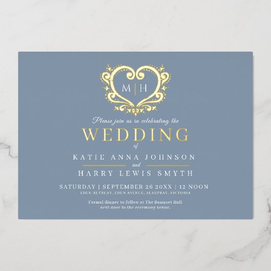 Dusty grijs blauw en goudfotobruiloft folie uitnodiging (Voorkant)