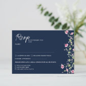 Dusty Navy Blue Pink Hibiscus Bloom Wedding Shower RSVP Kaartje (Staand voorkant)