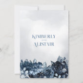 Dusty Navy Blue Silver Wedding Invitation Kaart (Achterkant)