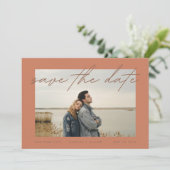 Dusty Oranje Terracotta Elegant Border Photo Save The Date (Staand voorkant)