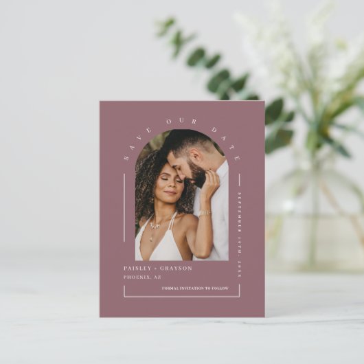 Dusty Paars Boho Arch Photo QR Code Save Our Date Briefkaart (Staand voorkant)