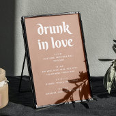 Dusty Peach Beige Wedding Bar Teken | Drunk In Lov Poster