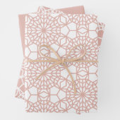 Dusty Pink Arabesque Geometric Pattern Inpakpapier Vel (In situ)
