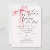 Dusty Pink Bow She's Tying the Knot Vrijgezellenfe Kaart (Voorkant)