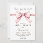 Dusty Pink Bow Shes Tying the Knot Vrijgezellenfee Kaart (Voorkant)