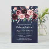 Dusty Pink Burgundy Floral QR Code Navy Weddenscha Kaart (Staand voorkant)