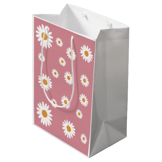 Dusty Pink Daisy Floral Gift Bag Medium Cadeauzakje (Achterkant Gekanteld)