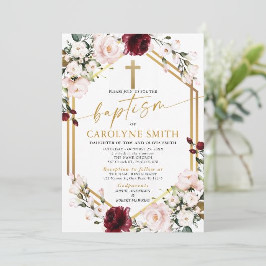Dusty Pink en Burgundy Floral Baptism Invitation Kaart (Staand voorkant)