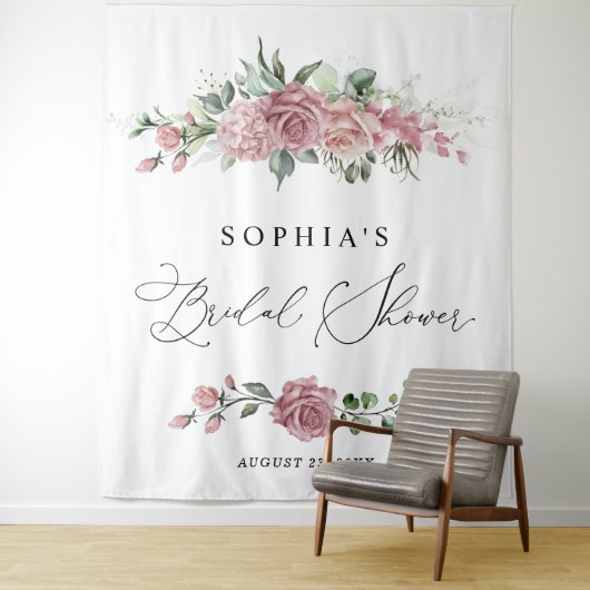 Dusty Pink Floral Bridal Shower Wandkleed (In situ)