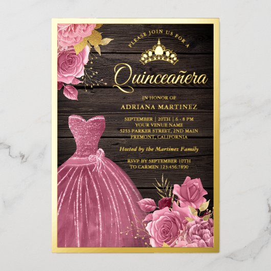 Dusty Pink Floral Gown Barn Wood Quinceanera Gold Folie Uitnodiging (Voorkant)