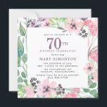 Dusty Pink Paars Wildflower 70th Birthday Kaart<br><div class="desc">Eer een speciale vrouw met deze elegante en vrouwelijke 70th Birthday party uitnodiging. De 70ste is geschreven in grote stoffige paarse tekst. De viering van de verjaardag volgt. De naam van de geëerde gast staat ook in paarse hoofdletters. De verjaardagsfeestdetails zijn omringd door paarse en roze landweide wildbloemen. De bloemelementen...</div>