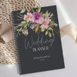 Dusty Pink Paarse Floral Wedding Planner<br><div class="desc">Waterverf stoffige roze en paarse bloemen op een houtskoolachtergrond. Overeenkomende objecten om je collectie te voltooien zijn beschikbaar in onze Zazzle winkel!</div>