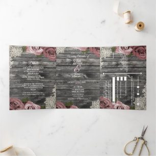 Dusty Pink Roses & Lace Rustic Gray Wood Weddensch Drieluik Uitnodiging