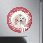 Dusty Red & White Eenvoudige Kerstkrans Foto Magneet<br><div class="desc">Vakantiefotomagneet met een eenvoudige kerstkrans. Voor meer geavanceerde aanpassing van dit ontwerp,  klikt u op de BUTTON DESIGN TOOL hierboven!</div>