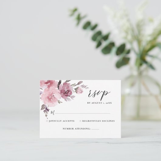 Dusty Roos Blush Pink Mauve Floral Wedding RSVP Informatiekaartje (Staand voorkant)