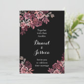 Dusty Roos Burgundy Weddenschap Kaart (Staand voorkant)