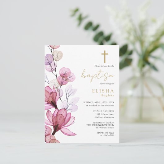 Dusty Roos Floral Monogram Doopuitnodiging Briefkaart (Staand voorkant)