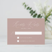 Dusty Roos Modern Elegance Wedding RSVP Kaartje (Staand voorkant)