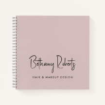 Dusty Roos Modern Signature Script Haar and Makeup