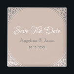 Dusty Roos Wedding Save the Date Invitation Magneet<br><div class="desc">Minimalistische,  elegante,  eenvoudige,  stoffige bruiloft van het roos,  bespaart de datavontuurmagneet met een modern kalligrafiekscript. Ideale keuze voor lente- of zomerbruiloften.</div>